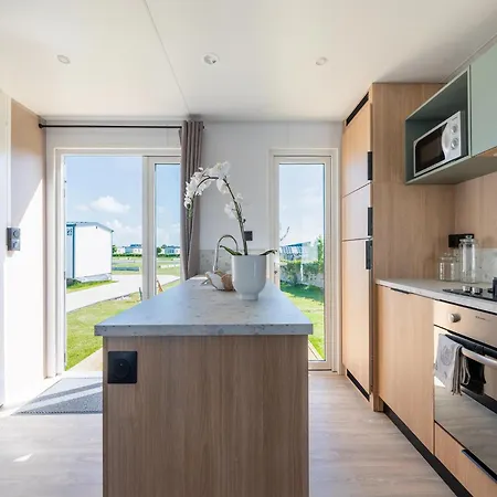 Chalet Caravan By The Sea
